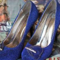 Изящные женские классические синие туфли, в Самаре