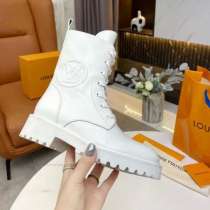 Новые ботинки Louis Vuitton Натуральная Кожа, мех Размер 3, в Самаре