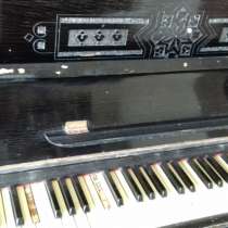 Срочно продаю пианино. 15 000 сом, в г.Бишкек