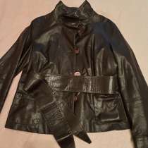 Продам куртку кожанную, классической модели, цвет темный шок, в Тюмени