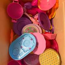Игрушечная посуда и игрушки, в Тюмени