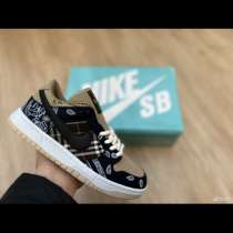 Nike dunk low X Trevis Scott, в Москве