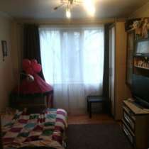 комнату на Октябрьской набережной, в Санкт-Петербурге