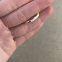 Продам комплект серьги с кольцом, в Первоуральске