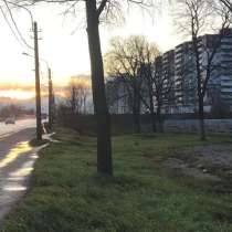 Сдам на 1 линии Московского шоссе открытую площадку 400 кв.м, в г.Санкт-Петербург