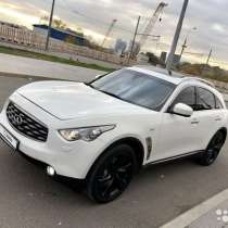 Продаю срочно Infiniti FX50 2017, в Красноярске