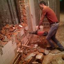 Демонтажные работы, подсобные работы, благоустройство, копка, в Москве