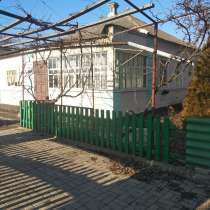 Продается небольшой уютный дом у моря, с. Безыменное, в г.Донецк
